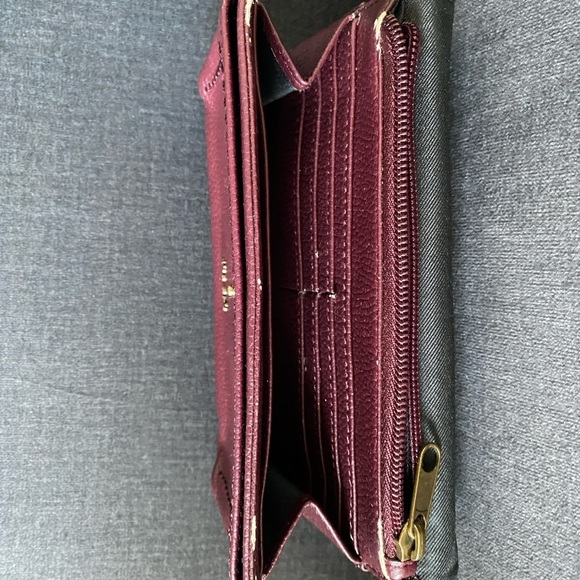The Sak Pebbled Leather Wallet Wristlet Burgundy - Picture 4 of 10